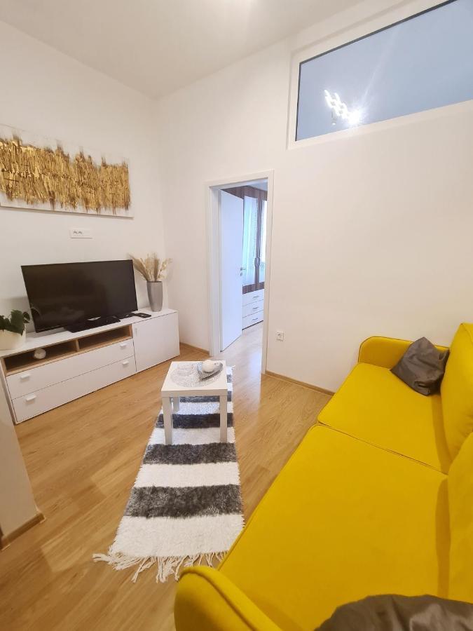 Caligula City Center Apartment Póla Kültér fotó