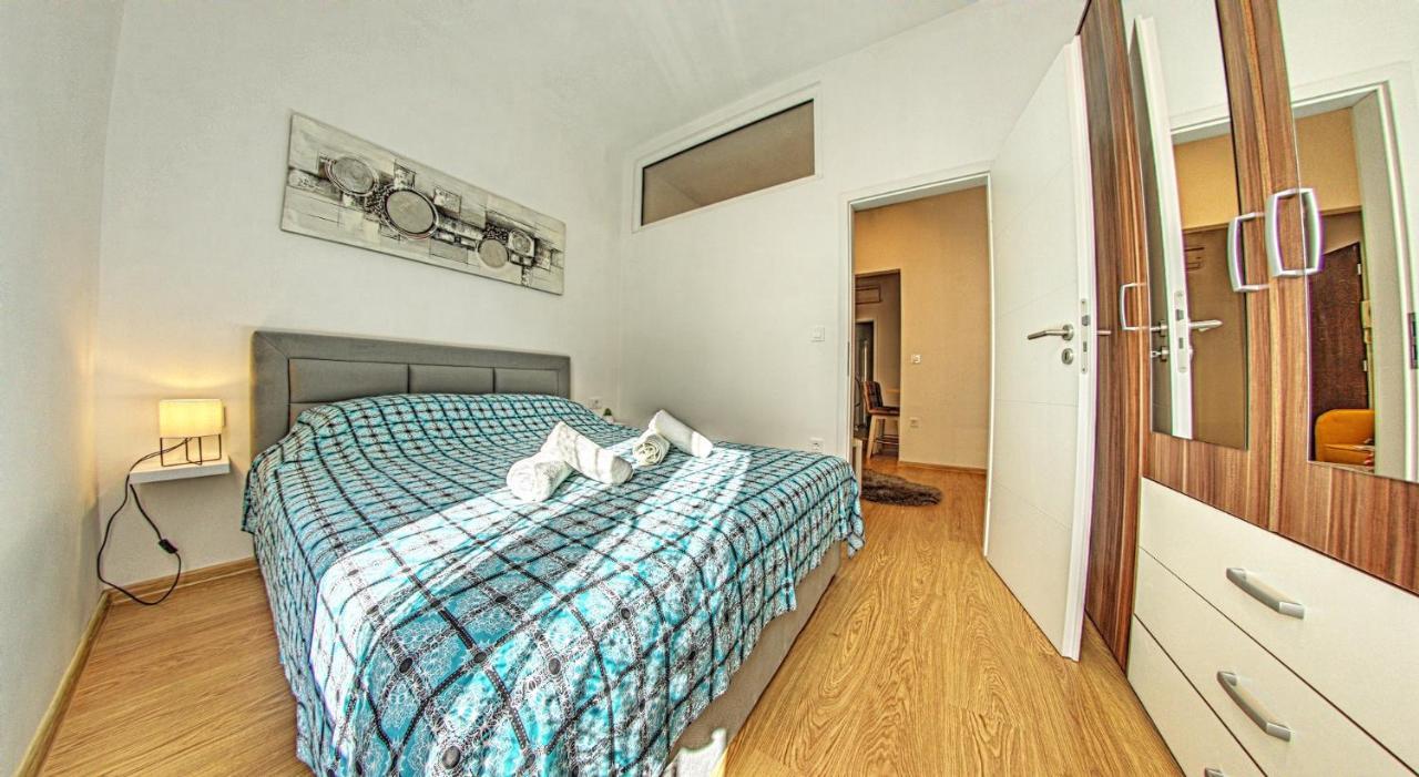 Caligula City Center Apartment Póla Kültér fotó