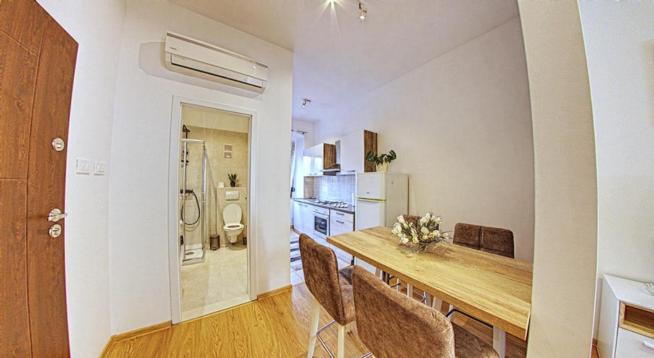 Caligula City Center Apartment Póla Kültér fotó